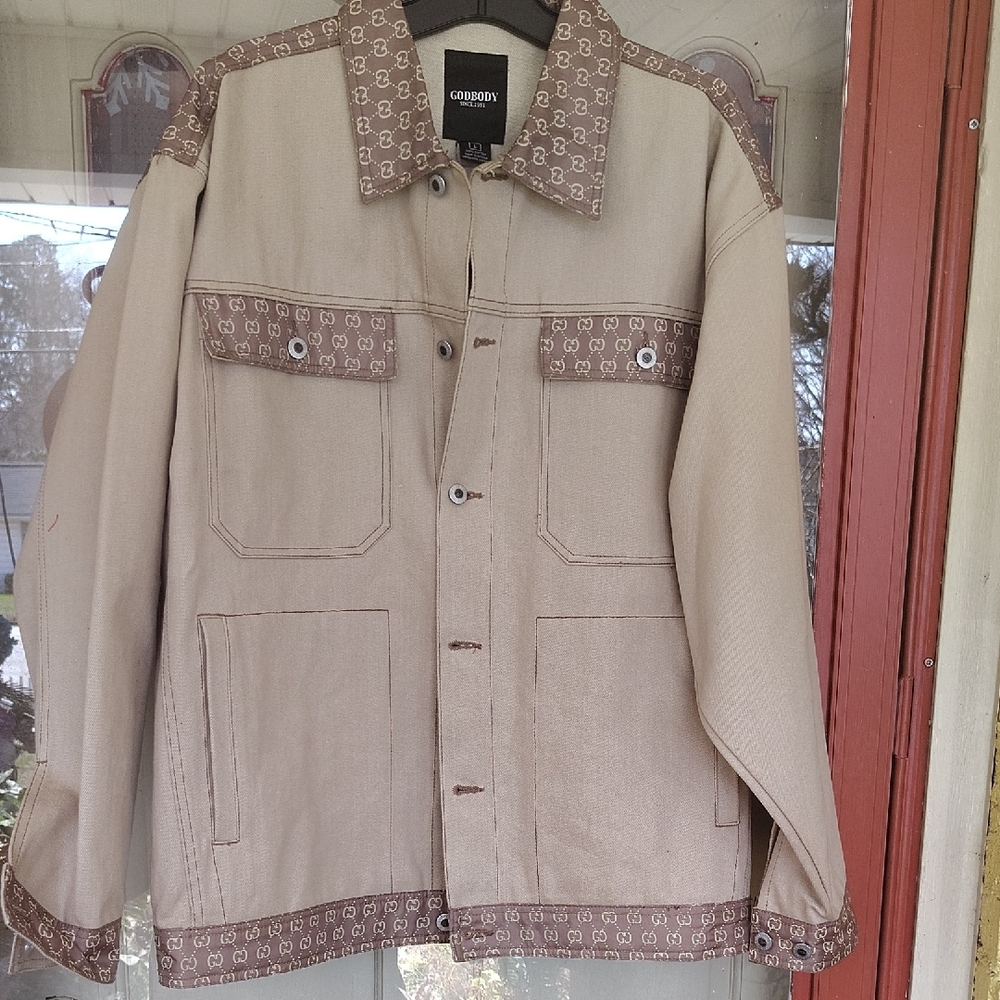 Gucci Print Tan and Brown Denim Jacket!